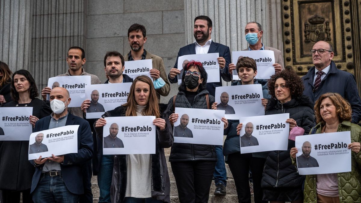 Novinář, nebo ruský agent? Španěl je už deset týdnů v polské vazbě